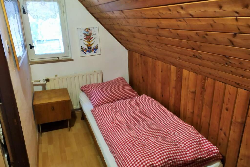 Chata Na Poskle U Lesa S Vyhledem Hutisko Exterior foto